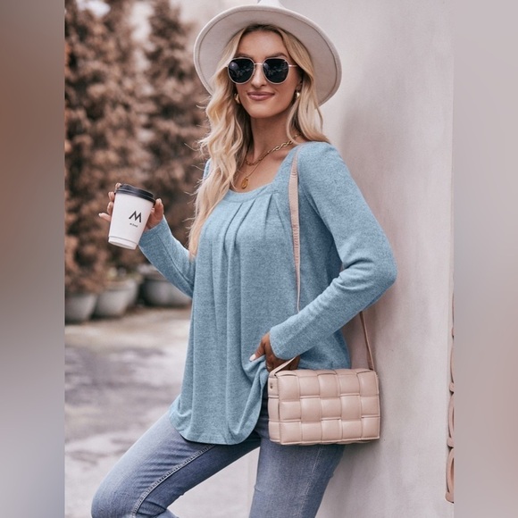 Double Take Pleated Curved Hem Long Sleeve Top - Picture 2 of 4